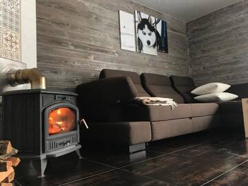 Фото номера Дом с 2 спальнями Дома для отпуска Husky House г. Kladkovka 18